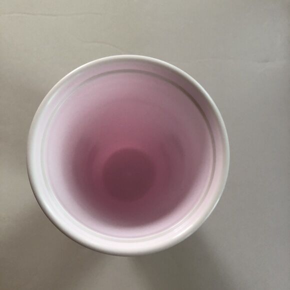 Sanrio HELLO KITTY Pink Tumbler Double Wall Insulated 32 oz Cold Beverages Only - Picture 4 of 6